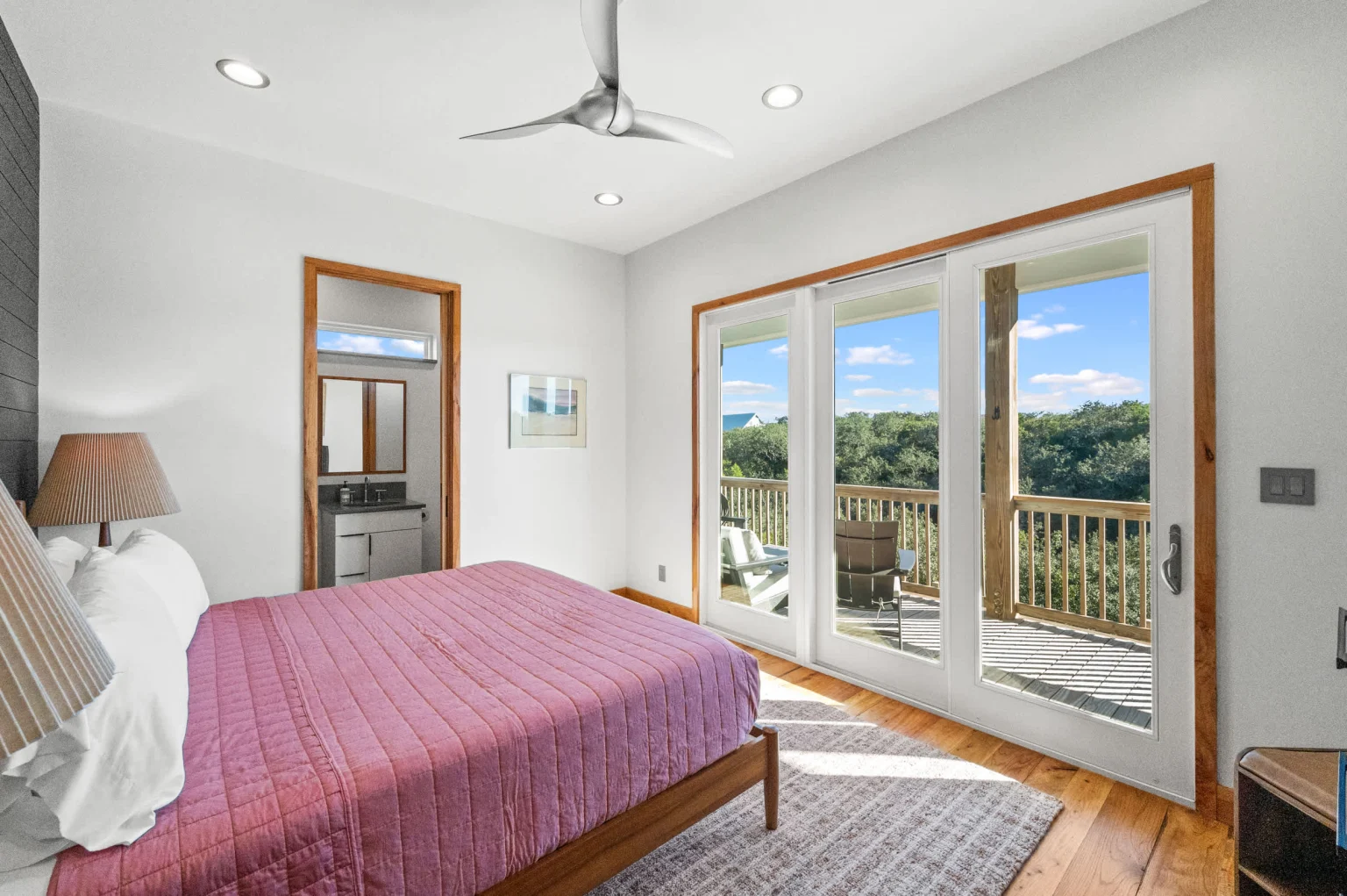 Bedroom with sliding doors to the porch, Gulf Pearl