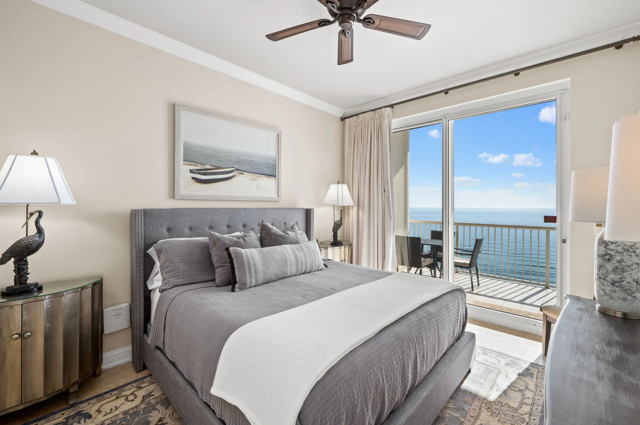 King bedroom with balcony door and Gulf view, High Tide Penthouse