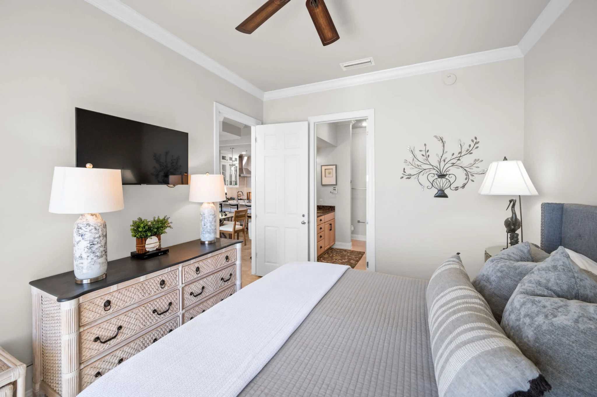 King bedroom with dresser and TV, High Tide Penthouse