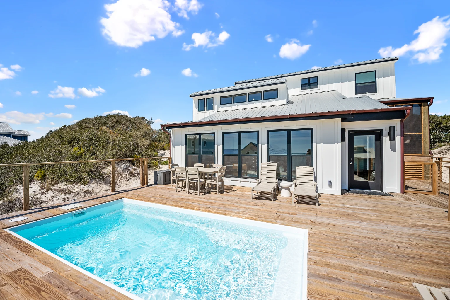 Sun deck pool in front of the house, Love Shack