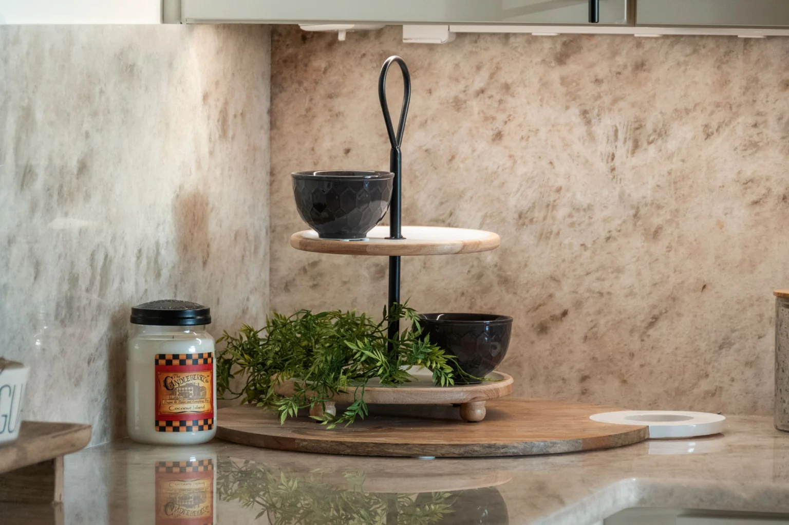 Kitchen counter detail, Modern Overlook