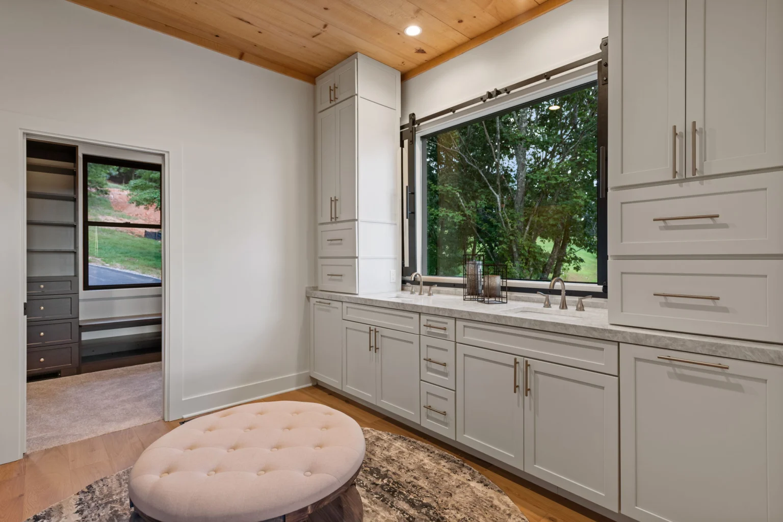 Primary bathroom double vanity, Modern Overlook