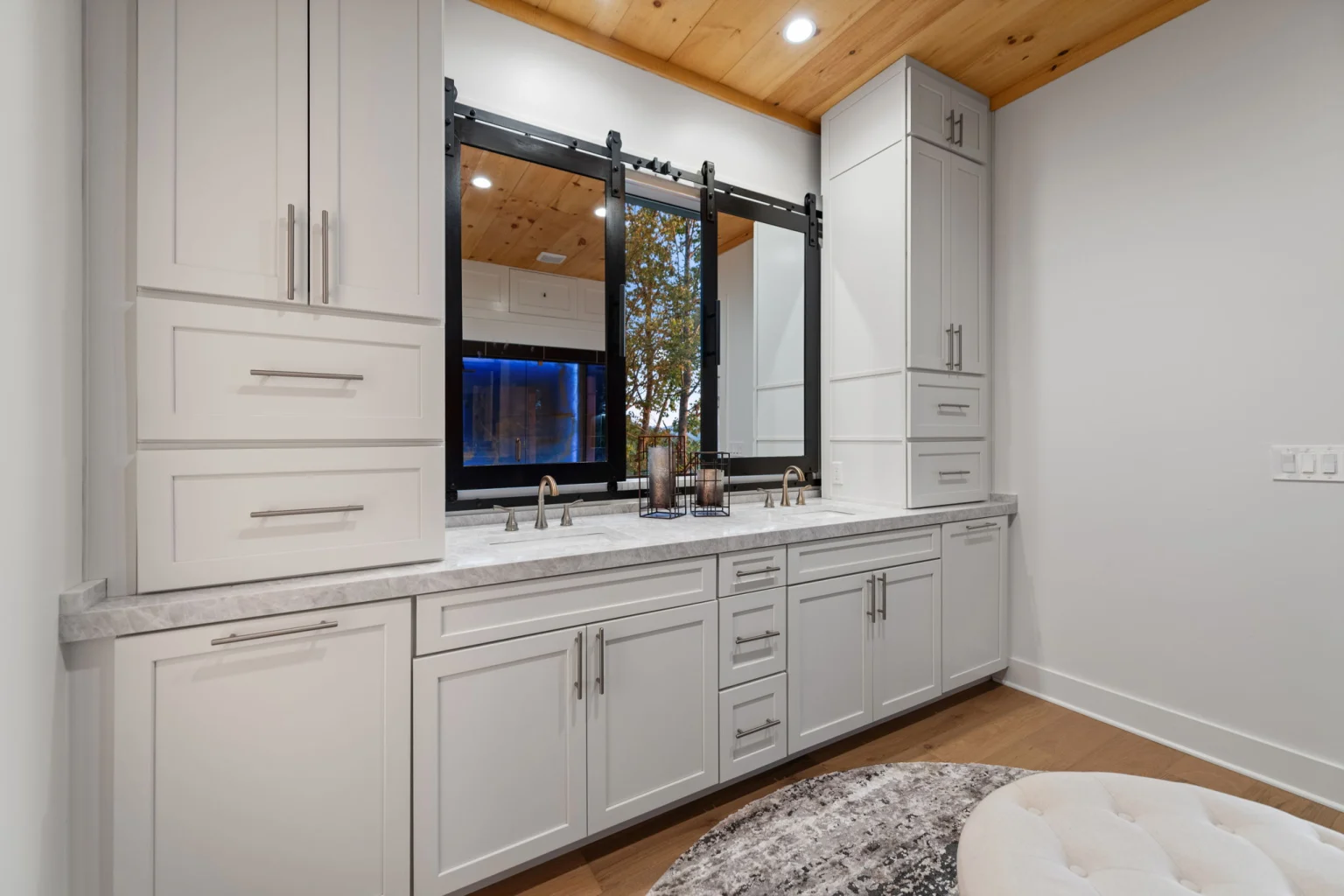 Primary bathroom double vanity, Modern Overlook