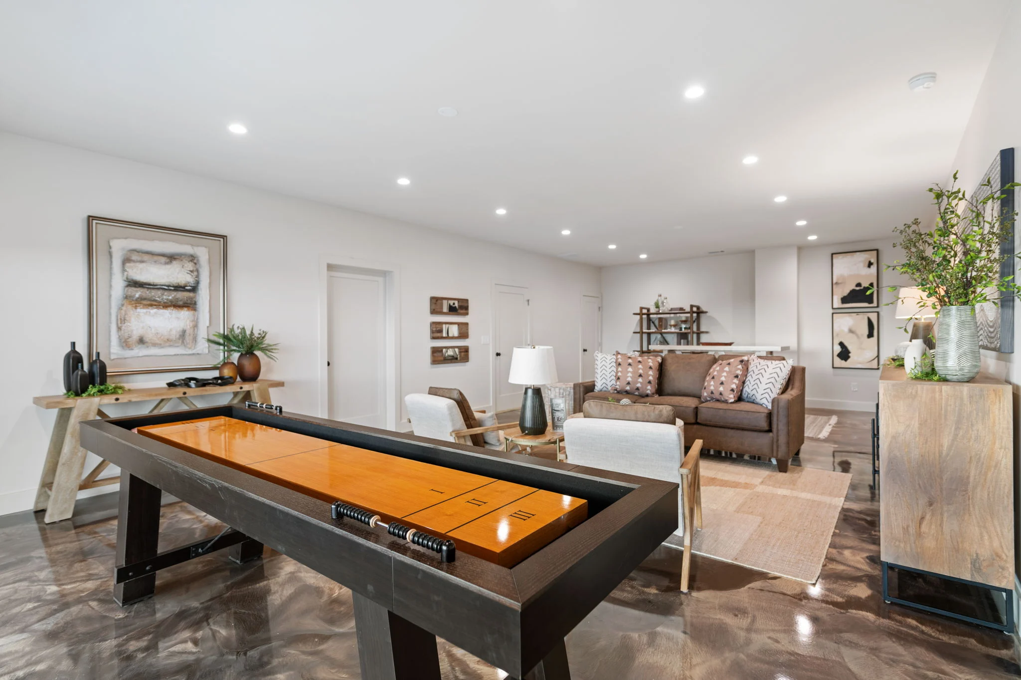 Shuffleboard in the terrace-level lounge, Modern Overlook