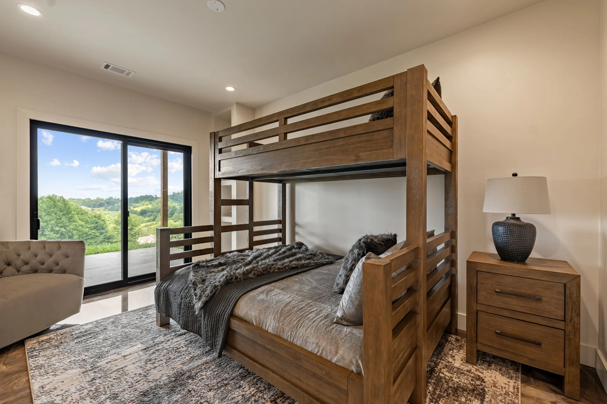 Second bunk room, Modern Overlook