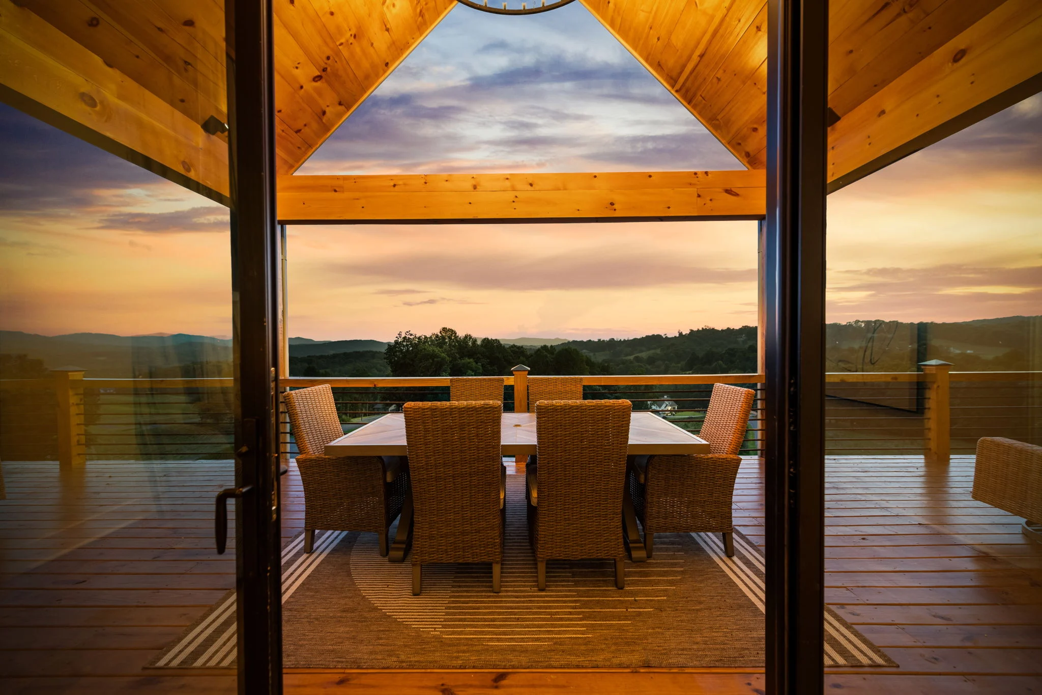 Outdoor dining table on the deck, Modern Overlook