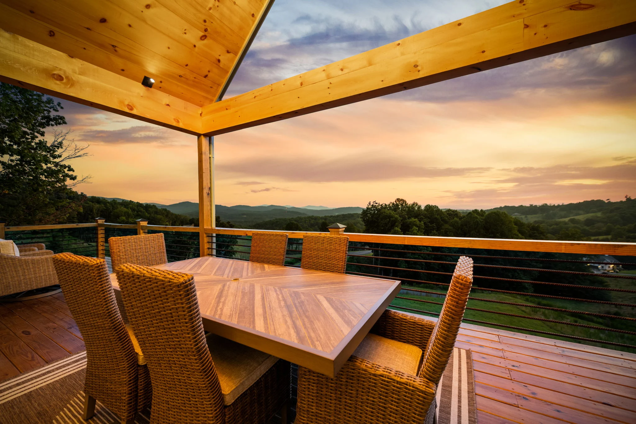 Outdoor dining table on the deck, Modern Overlook
