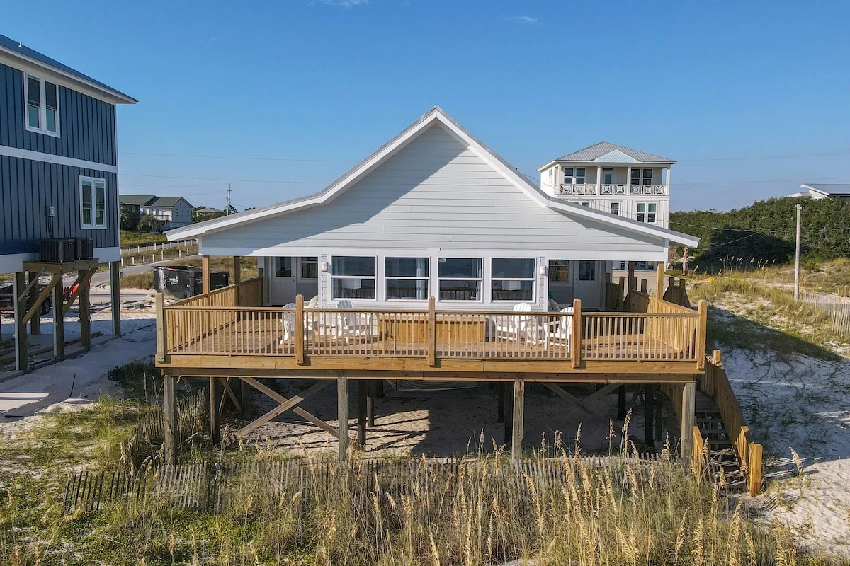 House on the dunes with its wraparound deck, Sands of Time