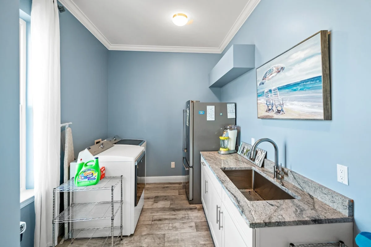 Second kitchen sink and laundry nook, Sea Bliss