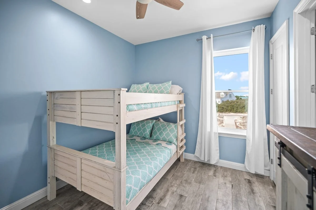 Bunk room with full-over-full bunk bed, Sea Bliss