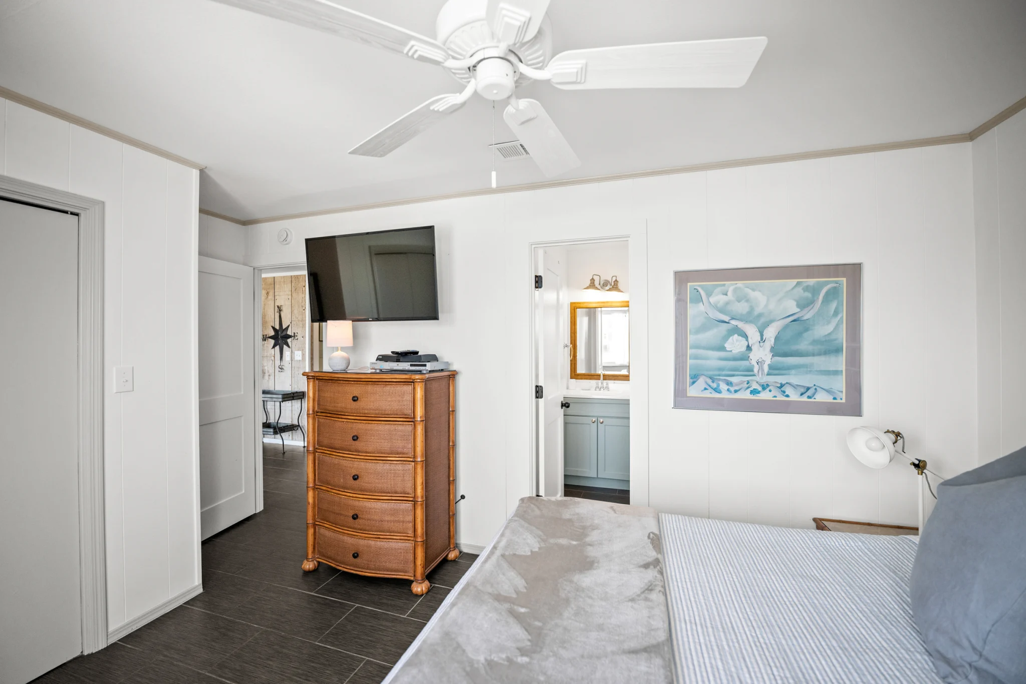 Bedroom with en-suite bath beyond, Sea Forever