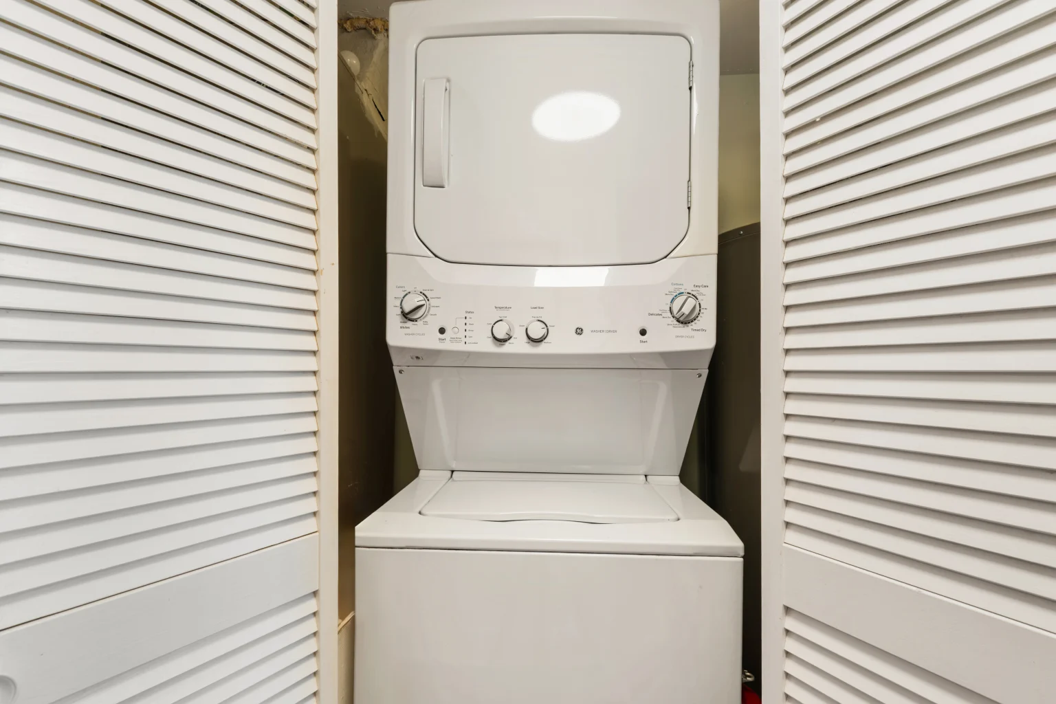 Stacked washer and dryer, SouthWind East