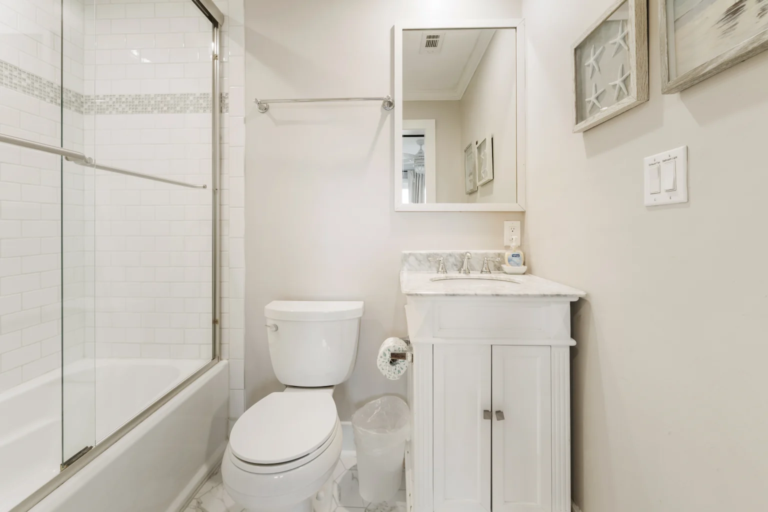 Bathroom with tub and shower, SouthWind East