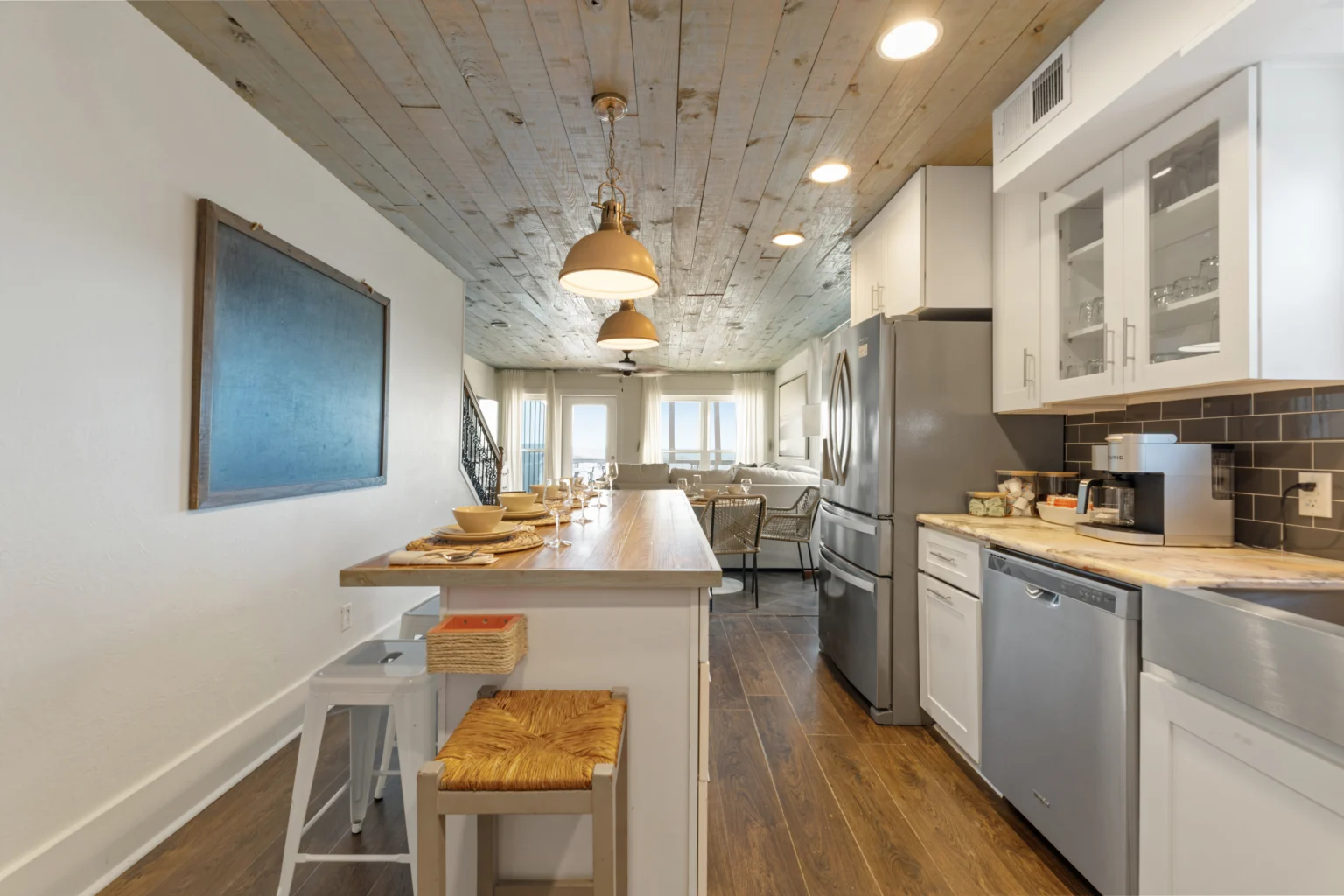Kitchen island set for breakfast, SouthWind West