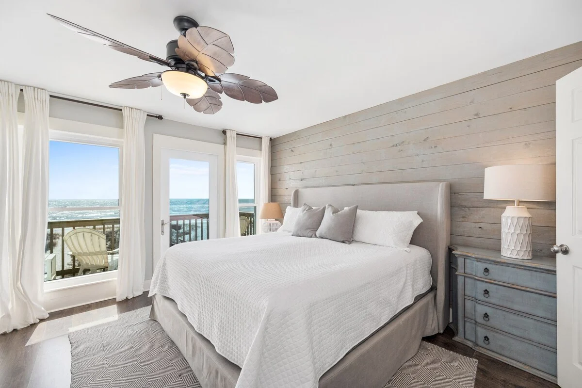 Bedroom with balcony doors to the beach, SouthWind West